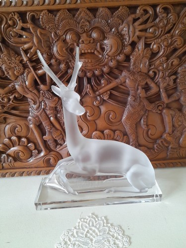 Lalique frosted crystal - frosted,