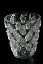 LALIQUE MALAGA GLAS VASE